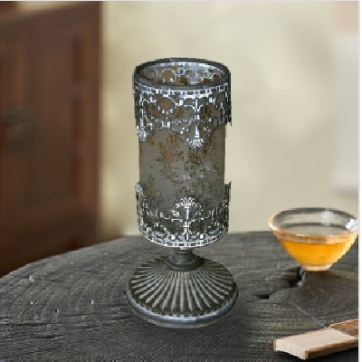 Candleholder creative retro iron hollow candlestick wedding hotel home restaurant table decoration ornaments can be customized