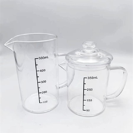 Glass measuring cup with high borosilicate precision and scale for kitchen use, high temperature resistant with handle, coffee cup baking measuring tool