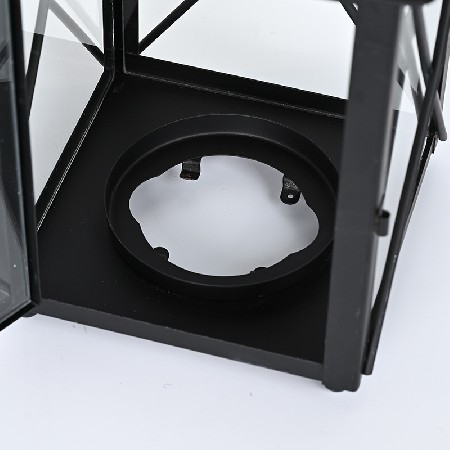 Factory direct sales of Nordic wrought iron wind lanterns, candle holders, glass crafts, retro romantic creative candle stand decorations, customized