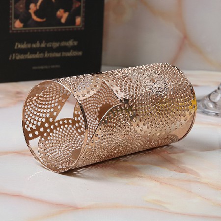 金属蜡烛台镂空复古铁艺方形烛台创意家居装饰婚庆酒店摆件可定制