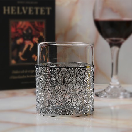 Hollow out wrought iron candle stand, European style candle cup, candle jar, candle tube, wedding, hotel home decoration decoration decoration, customization