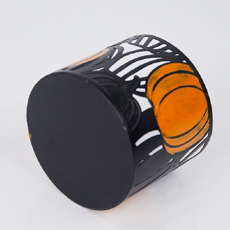 Metal hollow candle stand creative pumpkin graffiti Halloween restaurant decoration European wrought iron candle holder ornament