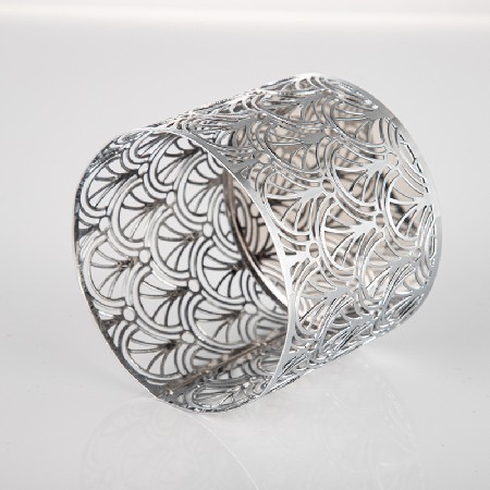 跨境日式圆形创意铁艺烛台烛光晚餐浪漫蜡烛杯西餐厅装饰摆件烛杯