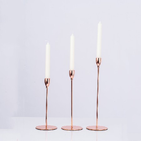 European romantic restaurant dining table decorations, creative home decor, gold-plated single head iron candle holders, ins, minimalist