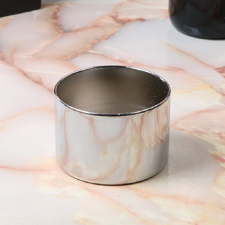 Nordic style simple and fashionable metal electroplating candle holder candle lamp dining table decoration fashionable accessories romantic customization