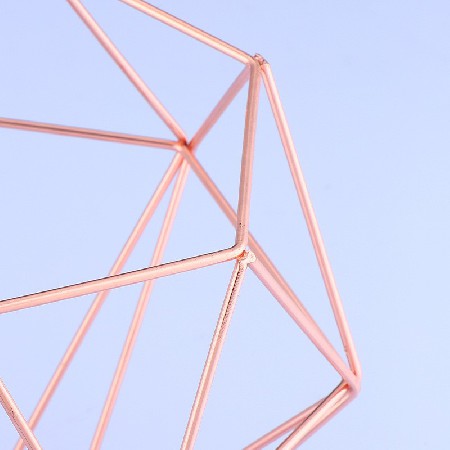 金属蜡烛台酒店家居装饰摆件创意几何流线设计铁艺风灯烛台定制